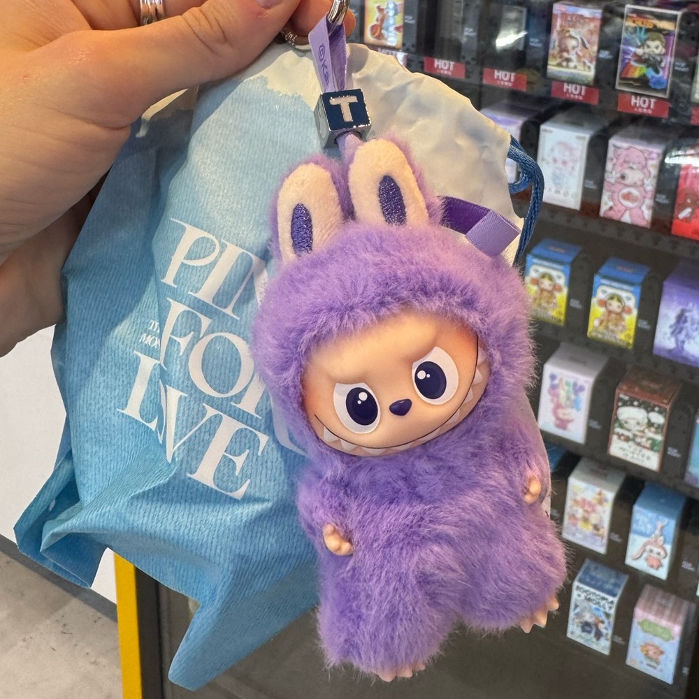 New in Box CONFIRMED T Labubu Pin for Love Bag Charm